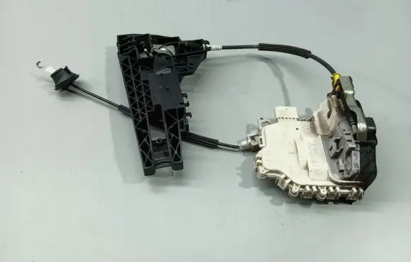 Audi A4 S4 B8 8K Rear door lock 8K0839016C