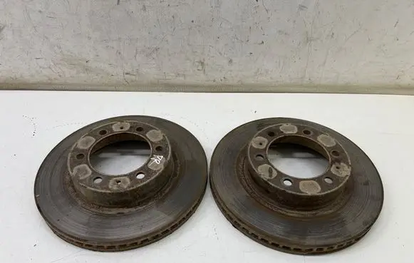 Toyota Hilux VIII Front brake disc