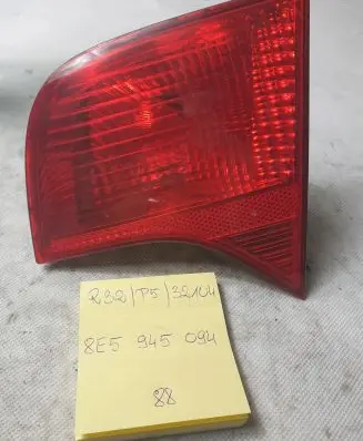 Audi A4 S4 B7 8E 8H Tailgate rear/tail lights 8E5945094