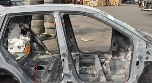 Nissan X-Trail T33 Side car body part 