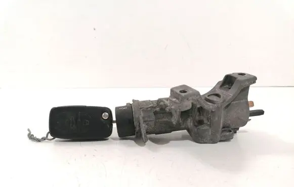 Audi A4 S4 B6 8E 8H Ignition lock 4B0905851C