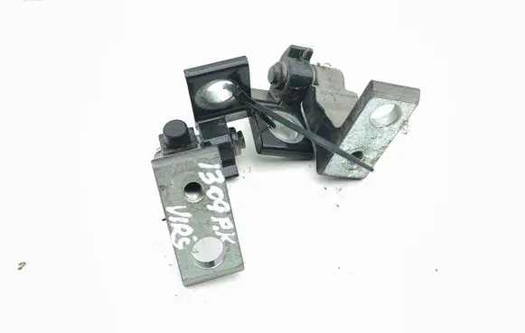 Front door hinge set