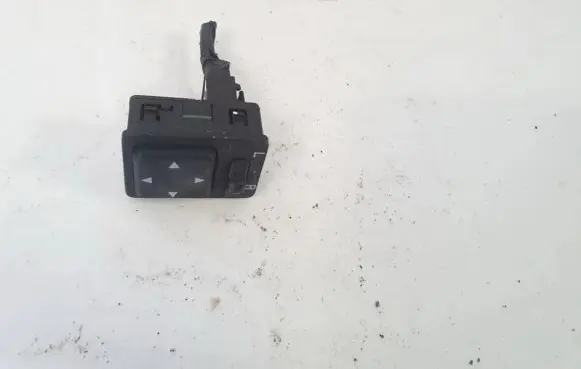 Toyota Avensis T220 Wing mirror switch 8487005020 98903221000