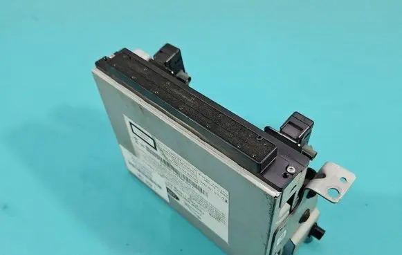 Jaguar XE Radio/CD/DVD/GPS head unit FW93-11B608-AD IMPRK1453130
