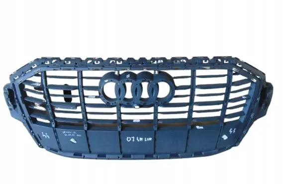 Audi Q7 4M Front bumper upper radiator grill 4M0853651AJ 4M0853651AH