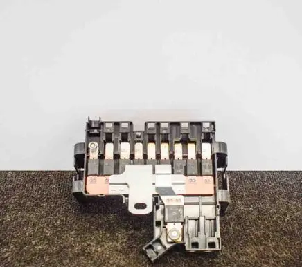 BMW 5 F10 F11 Fuse box set 10688710