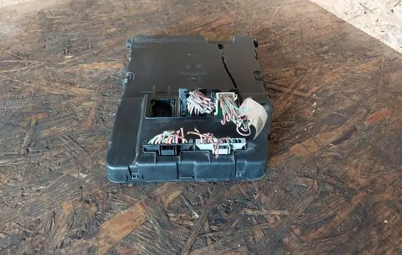 Renault Megane II Other control units/modules 8200525384