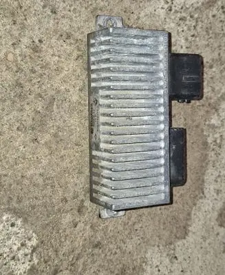 Renault Megane III Glow plug pre-heat relay 8200558438A RCS1812