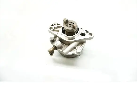Opel Combo C Vacuum pump 