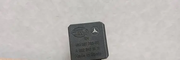 Mercedes-Benz ML W163 Other relay 4RA00779302 A0025421519