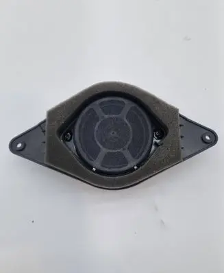 Jeep Grand Cherokee WL Rear door speaker P68459302AA 0261 26777AE