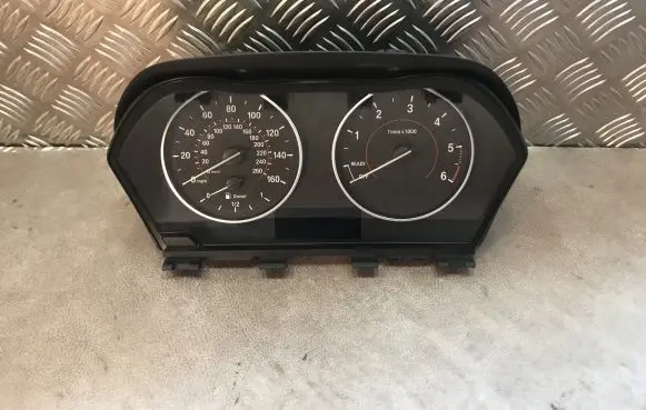 BMW 1 F20 F21 Speedometer (instrument cluster) 9277555