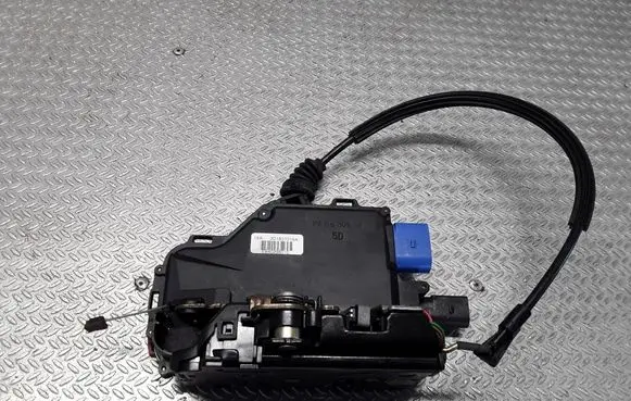 Volkswagen Phaeton Front door lock 3D11837016