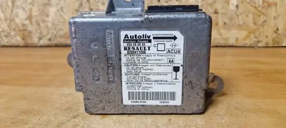 Renault Megane II Airbag control unit/module 8200411006