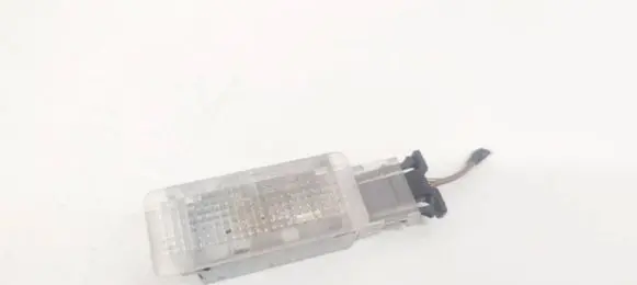 Volkswagen PASSAT B6 Other interior light 8L0947565