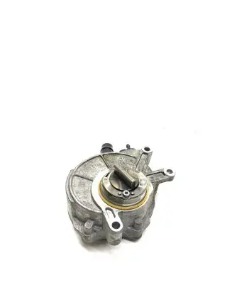 BMW 5 F10 F11 Vacuum pump 8605976 687390