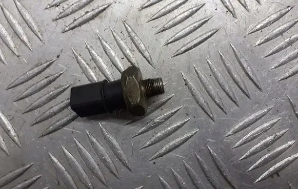 Nissan Micra Air conditioning (A/C) pressure sensor 111303-0.05