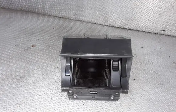 Skoda Octavia Mk2 (1Z) Car ashtray 1Z1863077A