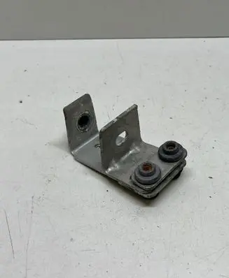 Audi Q7 4M Radiator mount bracket 4M0801939 4m0804285