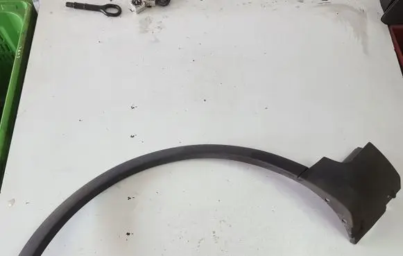 Front arch trim