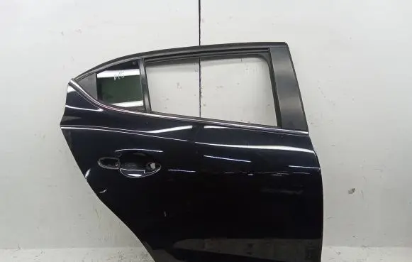 Mazda 3 III Rear door B45A72010 S5267