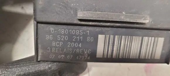 Citroen C3 Glow plug pre-heat relay 9652021180 018010951