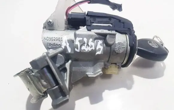 Toyota Auris 150 Ignition lock N0502965 45050-0203