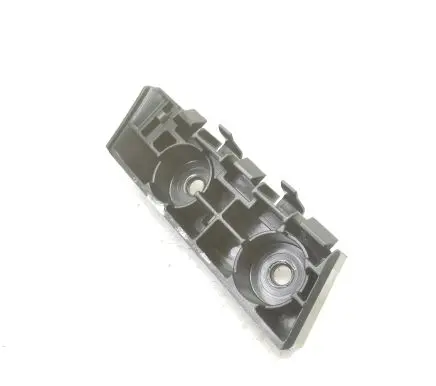 Ford Mustang VI Front bumper mounting bracket FD043149A