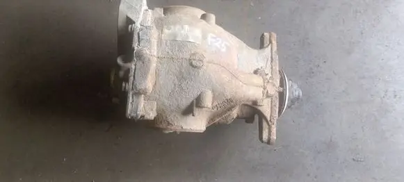 BMW X3 F25 Rear differential 7592013