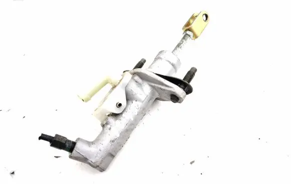 Clutch slave cylinder