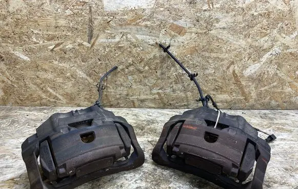 Front brake caliper