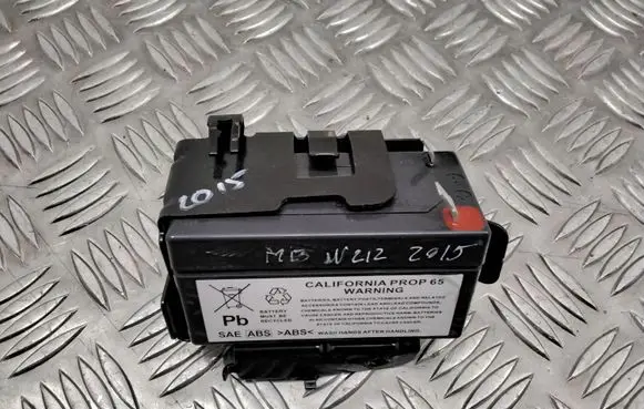 Mercedes-Benz E W212 Car battery N000000004039