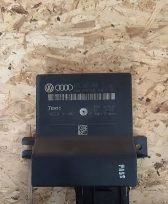Audi Q7 4L Gateway control module 4L0907468B 4L0910468A