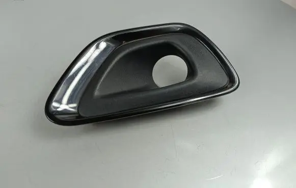 Jeep Grand Cherokee Front fog light trim/grill