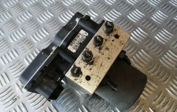 Audi A4 S4 B7 8E 8H ABS Pump 8E0614517BH 8E0910517J 0265950473
