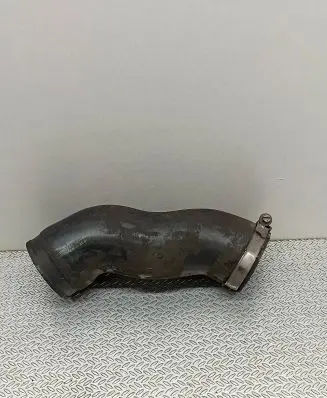 BMW 5 E39 Intercooler hose/pipe 2249669C