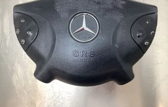 Mercedes-Benz E W211 Steering wheel airbag DCW211 A2118213358