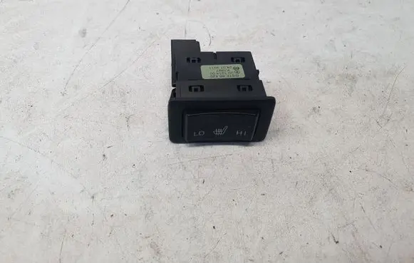 Mazda 6 Seat heating switch GS1E66420 03101400 K1827