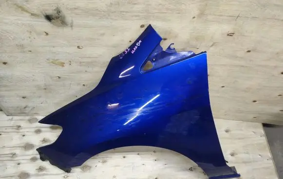 Mazda 5 Fender
