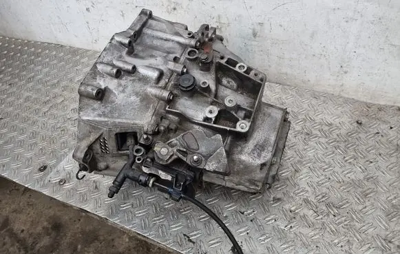 Citroen DS3 Manual 6 speed gearbox 20EA31 1957358 HL136
