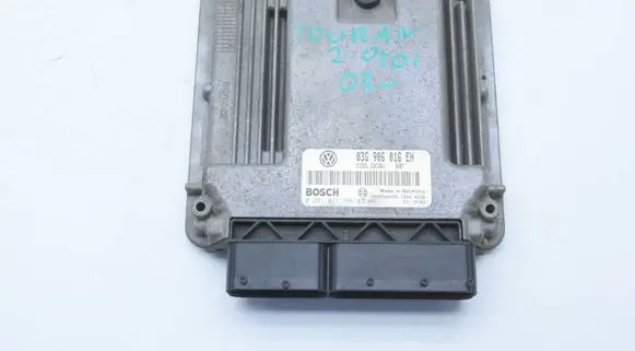 Volkswagen Touran I Engine control unit/module 03G906016EH 0281011786 1039S04595