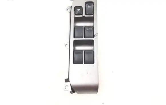 Nissan X-Trail T30 Electric window control switch 
