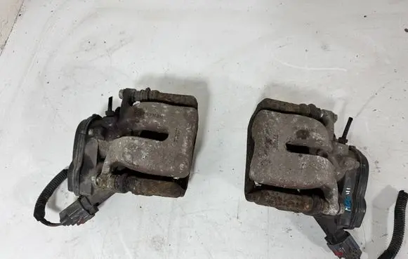 Renault Scenic III - Grand scenic III Rear brake caliper 32338814C