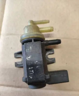 Volkswagen PASSAT B7 Turbo solenoid valve CG34011464A