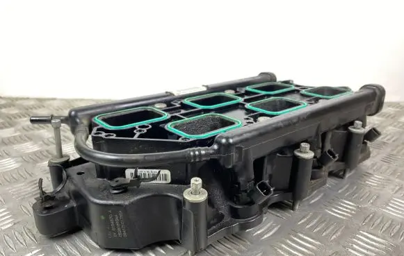 Other engine bay part