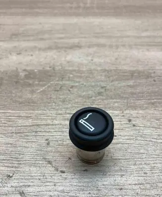 BMW 5 E39 Cigarette lighter 8372912