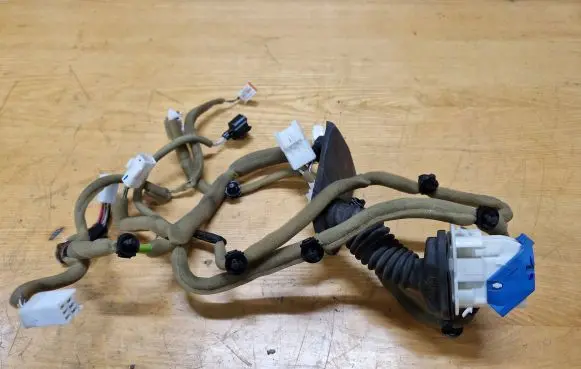 Mazda CX-7 Front door wiring loom 71358553 EH6467200A