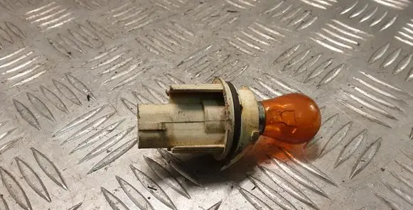 Mitsubishi Carisma Headlight/headlamp bulb 143287