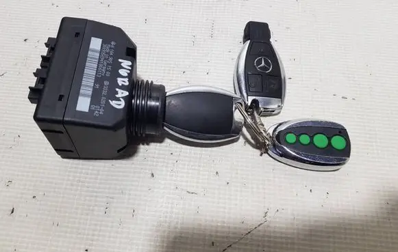 Mercedes-Benz ML W164 Ignition lock 1649051500GG A1649051500