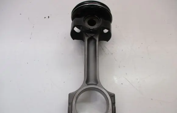 Renault Trafic III (X82) Piston with connecting rod 85MT1E 85MT M9R710